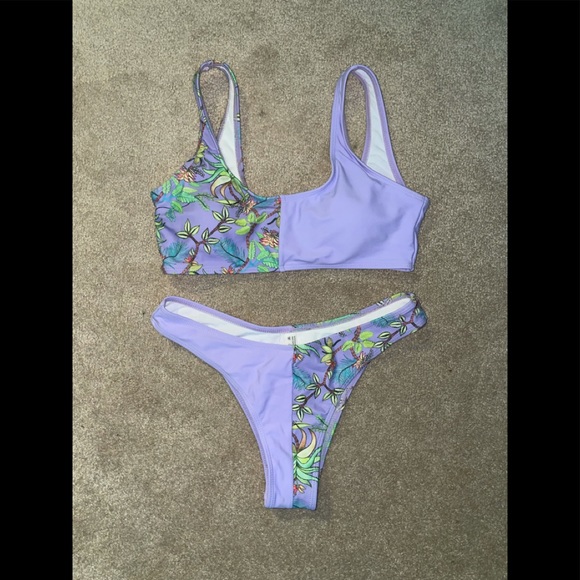 Leaf Print Bikini Swimsuit - Picture 4 of 10